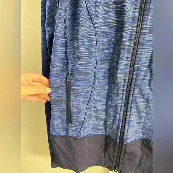 Lululemon athletica Asana jacket we are from space cadet blue zip up Sz 8 - Picture 7 of 12